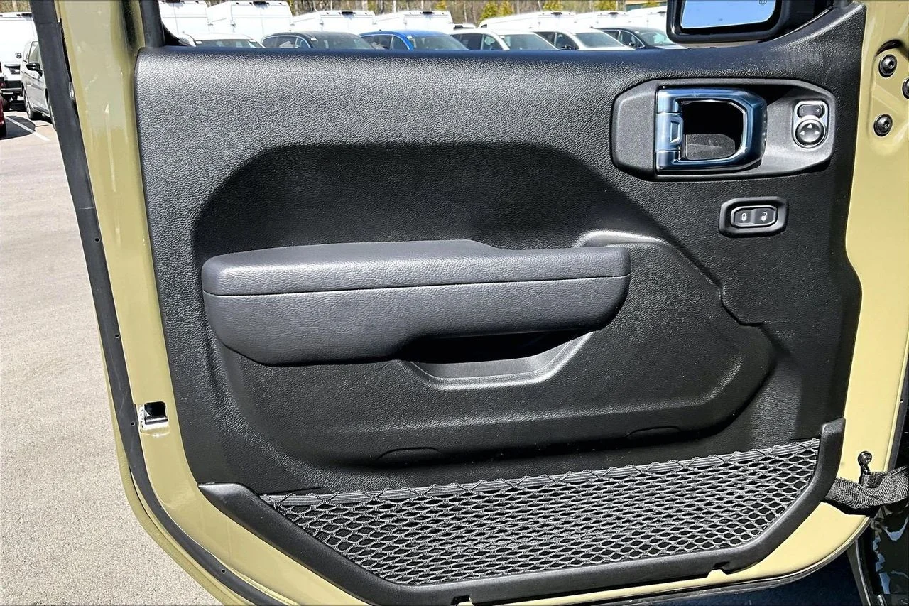 New 2026 41 Jeep Sport S image 21