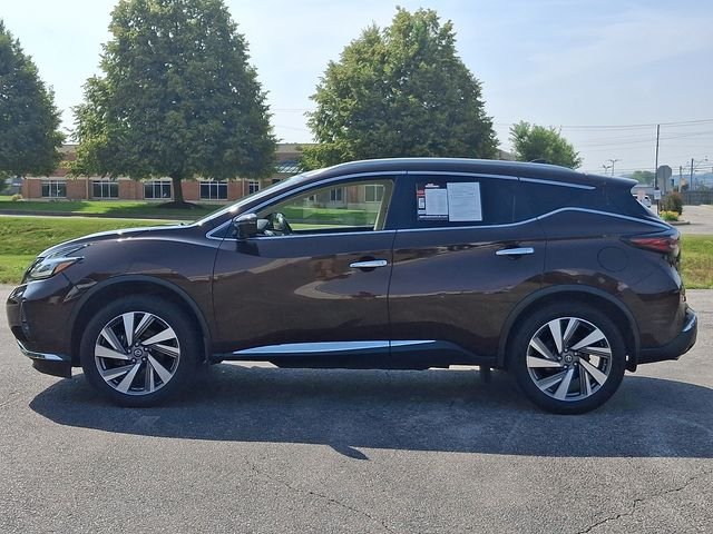 Used 2019 Brown Nissan SL image 6