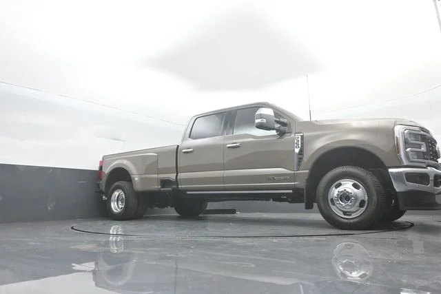 New 2026 Marsh Gray Ford F-350® King Ranch® image 33