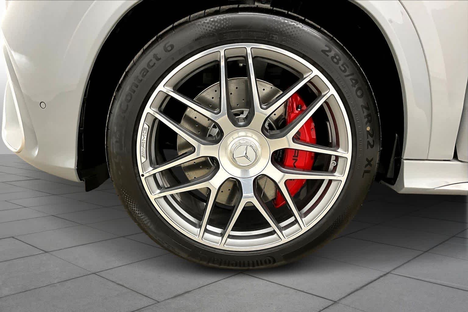 New 2026 MANUFAKTUR Alpine Grey Mercedes-Benz AMG® GLE 63 S image 11