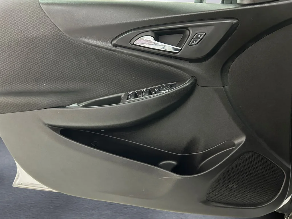 Used 2024 White Chevrolet LT image 12