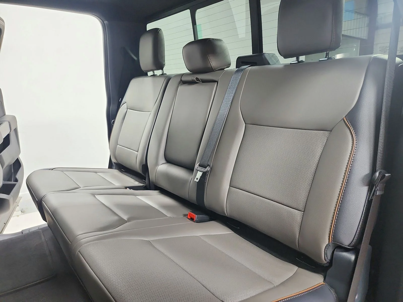New 2026 Gray Ford Lariat image 41