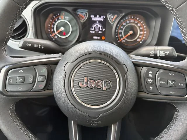 New 2026 Black Clear-Coat Exterior Paint Jeep Sport S image 30