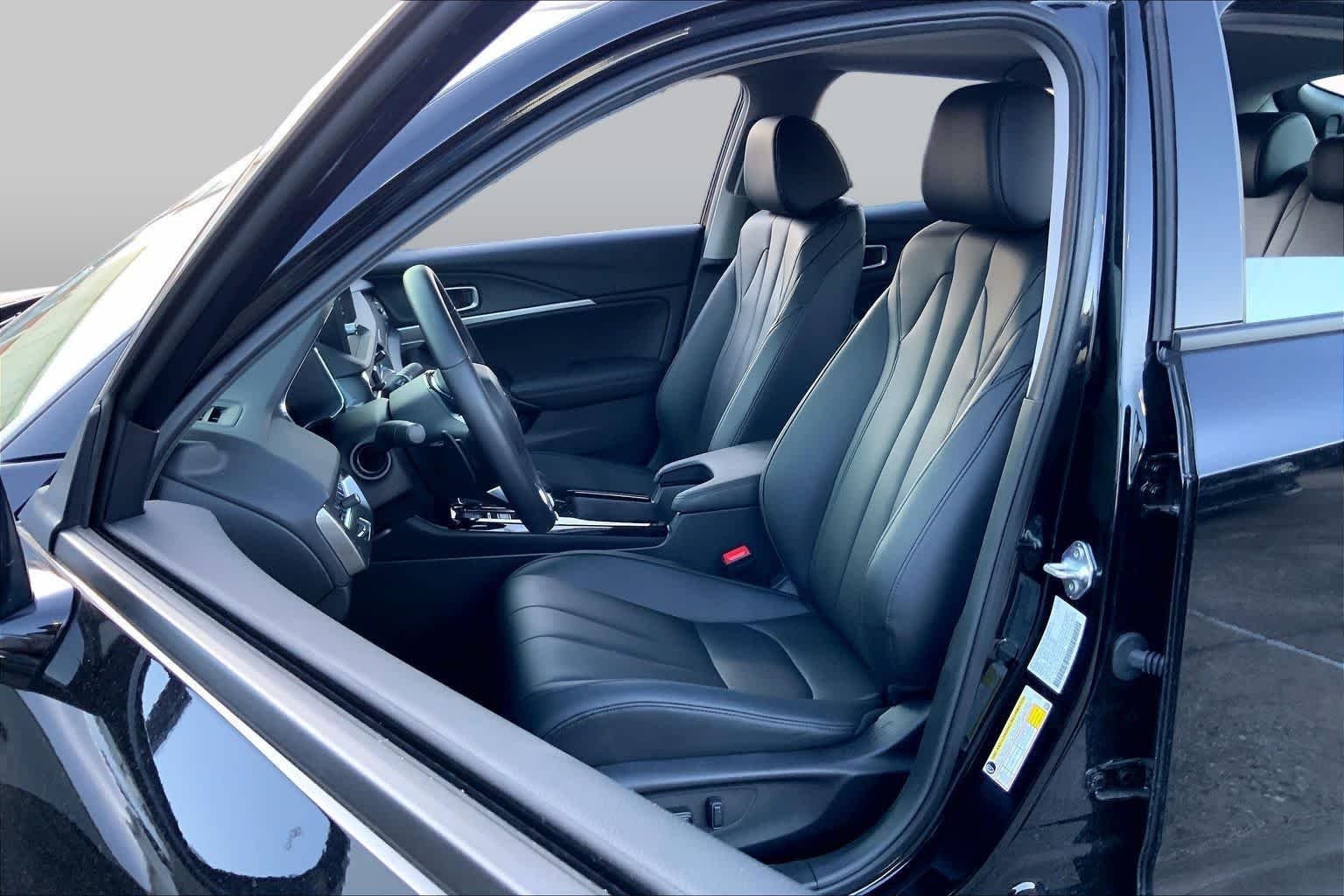 Certified Used 2026 Majestic Black Pearl Acura  image 8