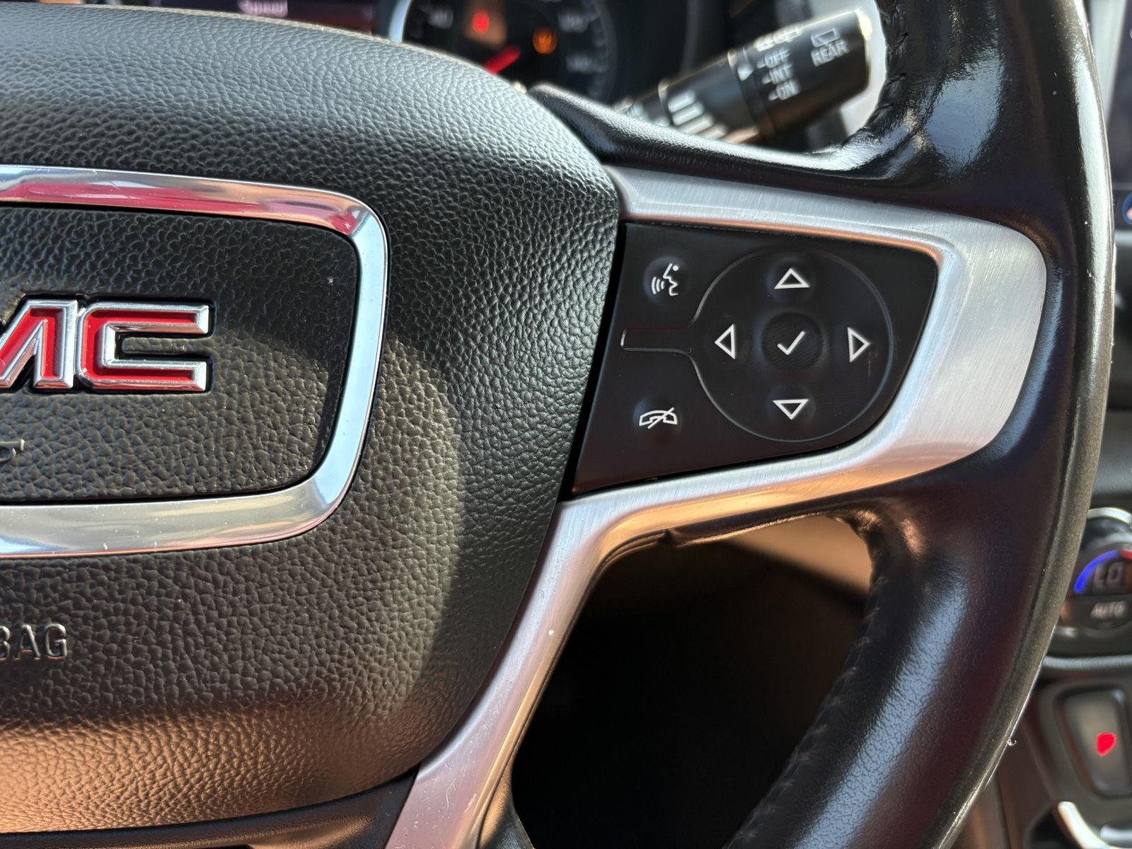 Used 2020 Ebony Twilight Metallic GMC SLT image 24