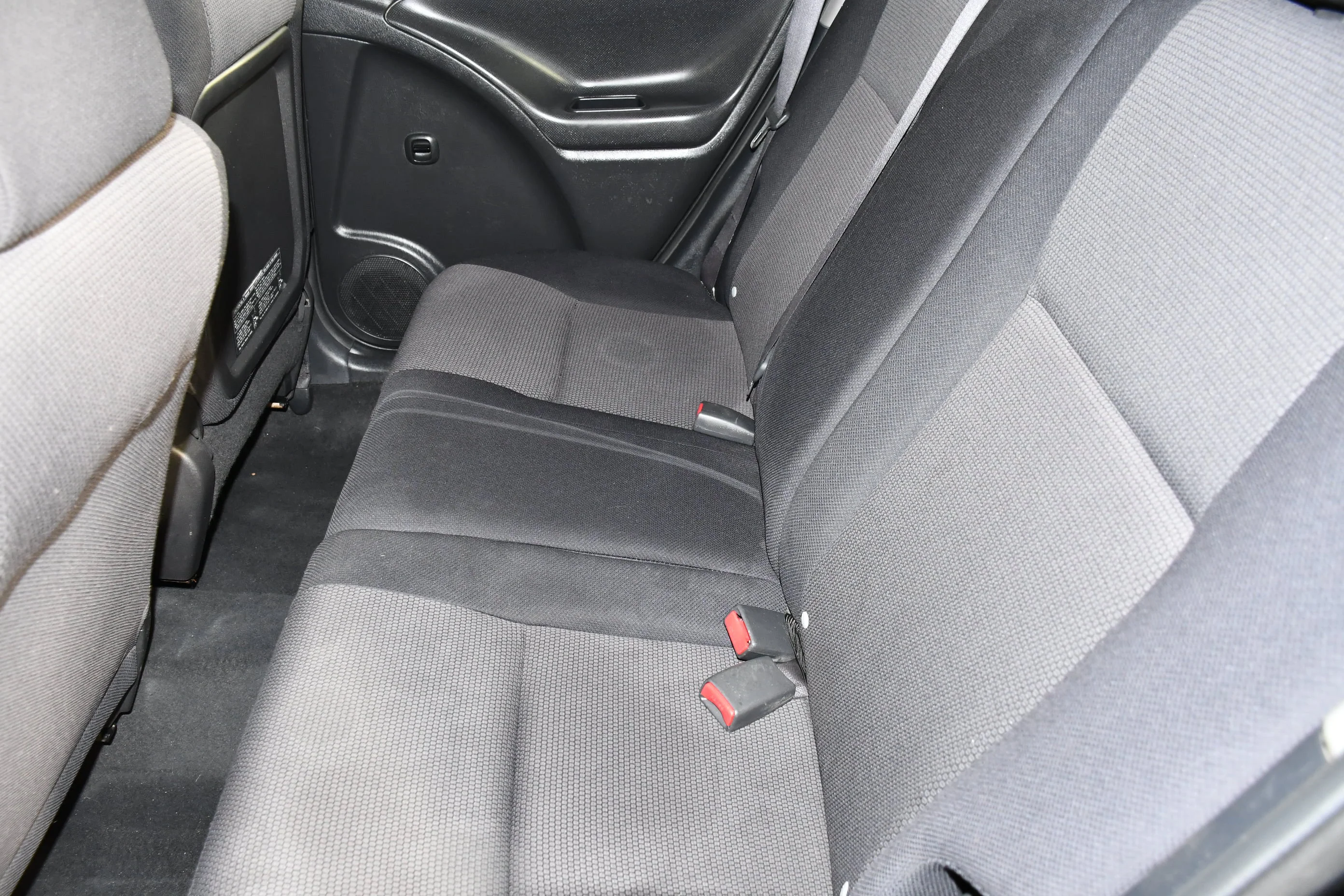 Used 2005 Abyss Black Pontiac Base image 42