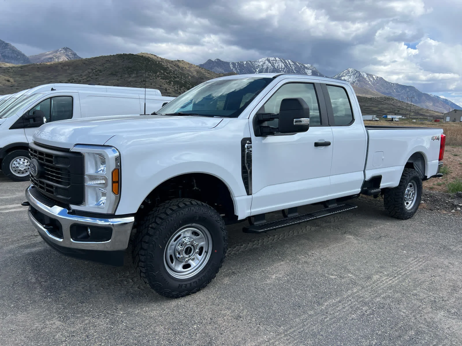 2026 Ford F-250 XL 4x4 SuperCab 8' Box's photo