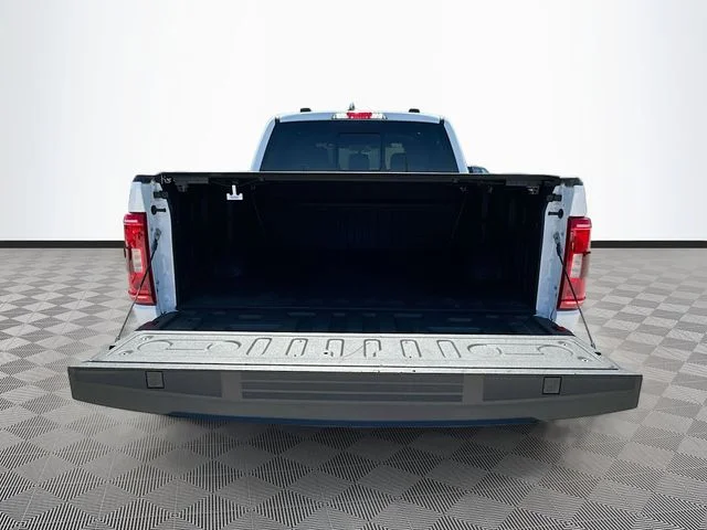 Used 2023 White Ford XLT image 24