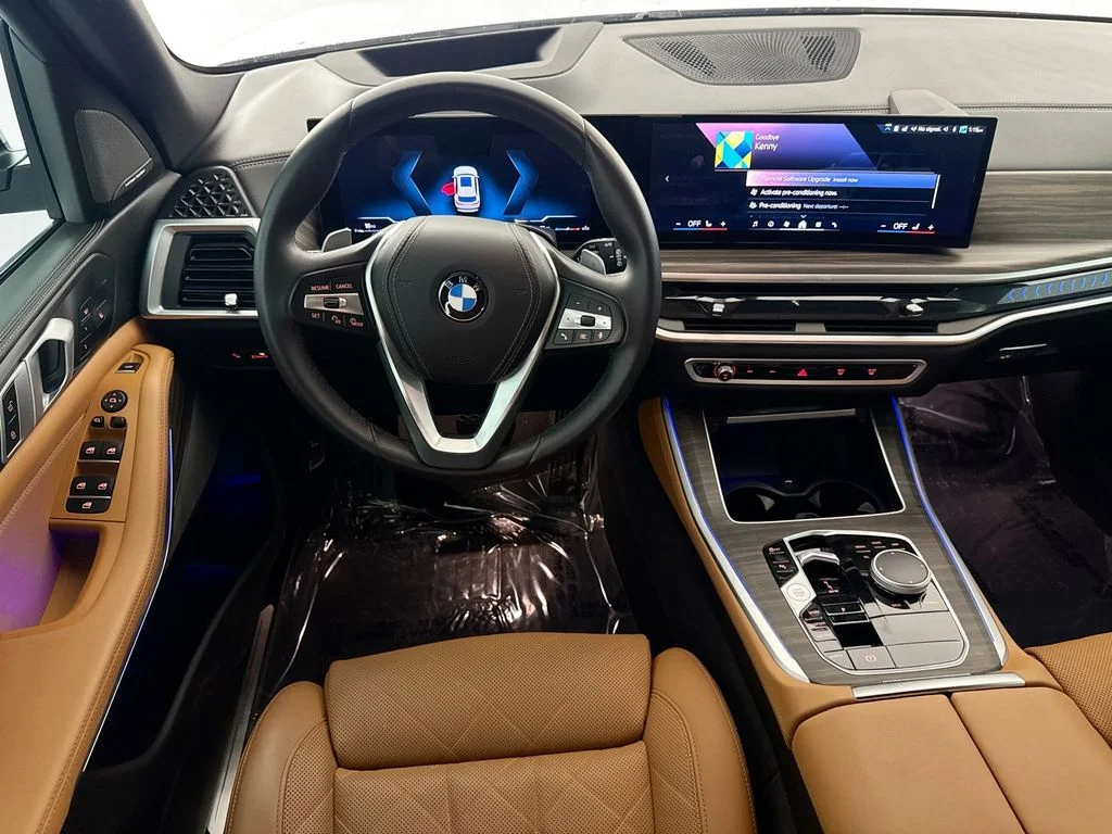 Used 2025 White BMW sDrive40i image 20