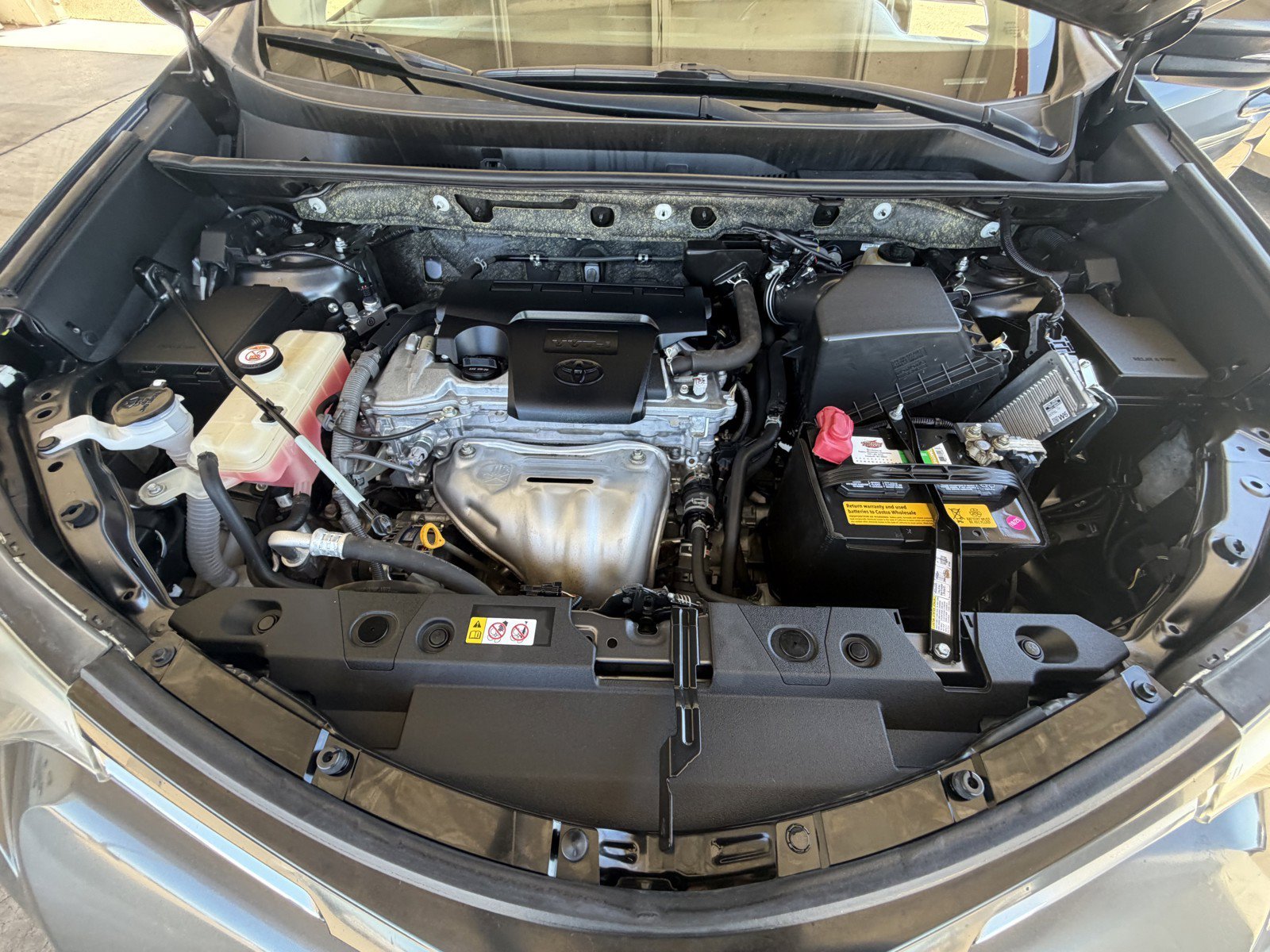 Certified Used 2018 Magnetic Gray Metallic Toyota XLE image 26