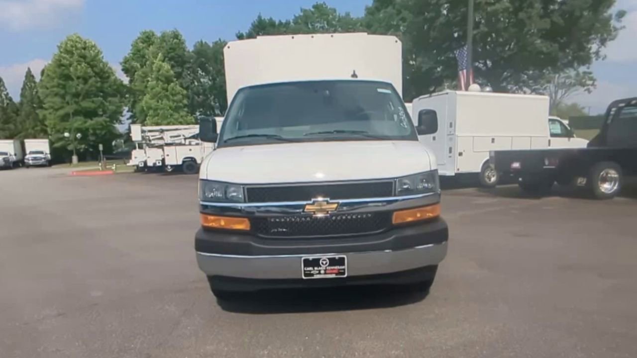 New 2025 Summit White GMC Work Truck image 3