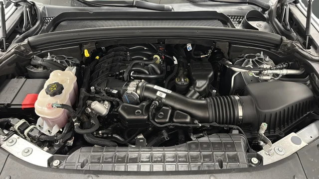 Used 2024 Silver Jeep Altitude X image 27