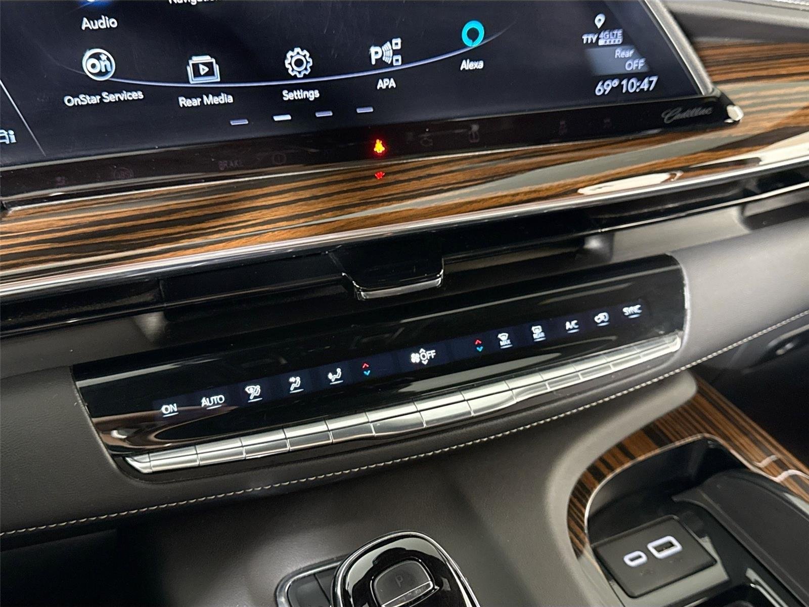 Used 2023 Black Raven Cadillac 4WD Premium Luxury | Super Cruise | Rear Seat Entertainment image 21