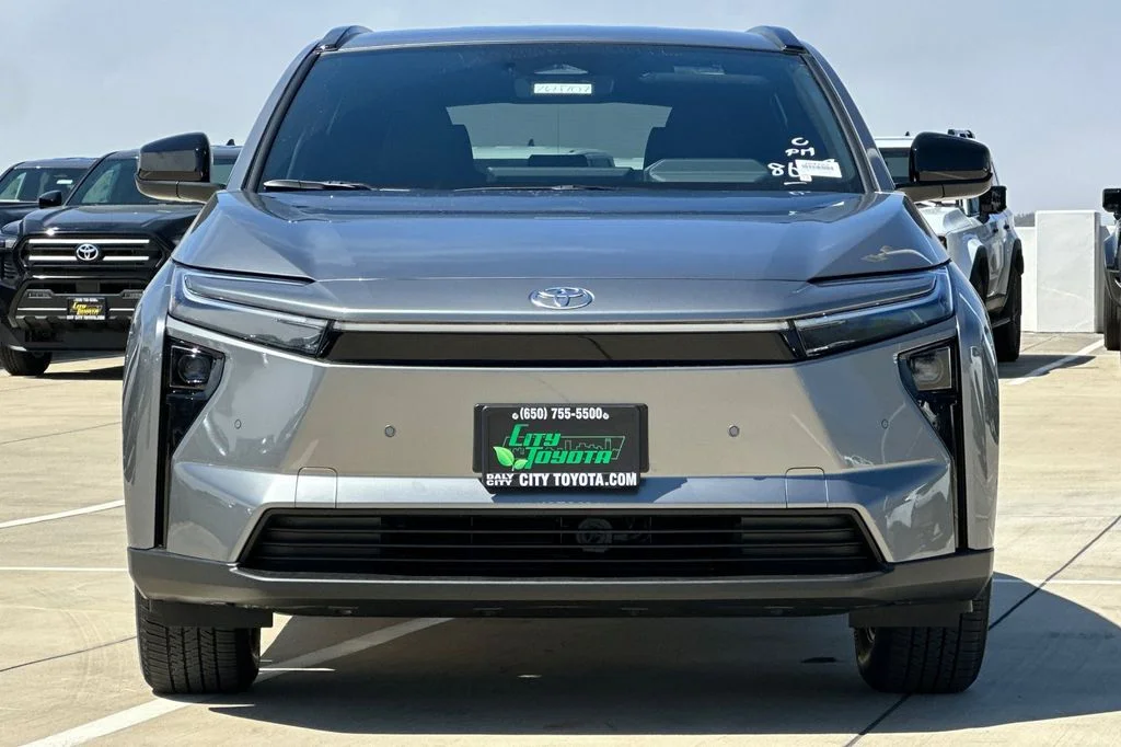 New 2026 Heavy Metal <sup>1</sup> Toyota  XLE image 9