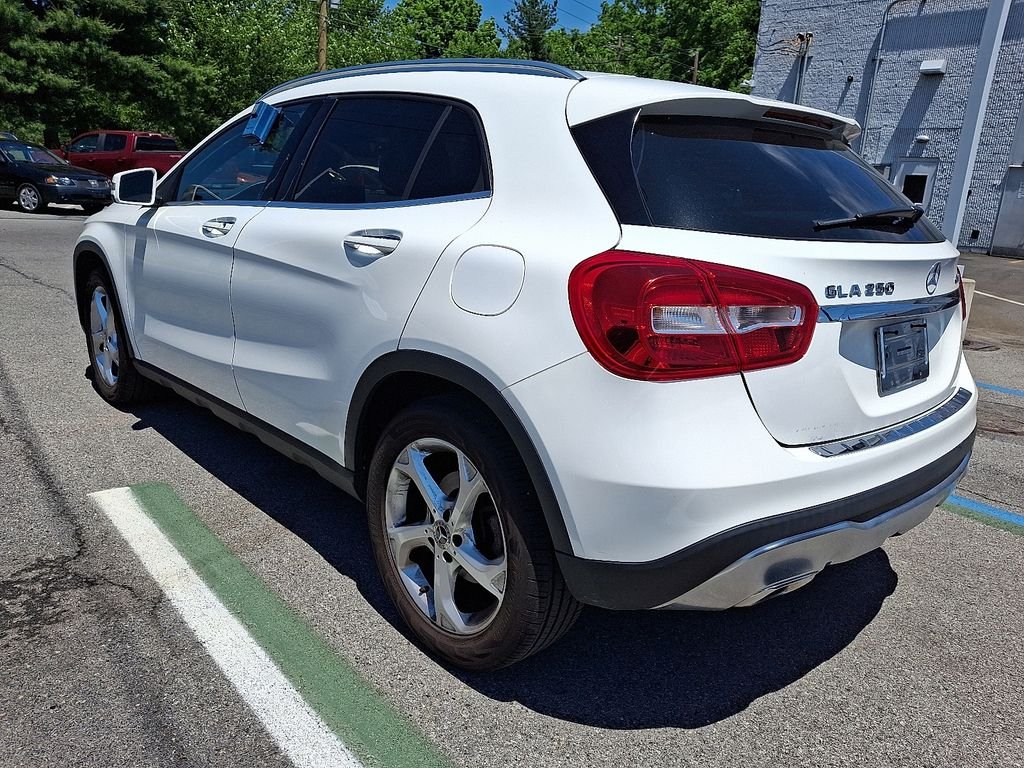 Used 2018 White Mercedes-Benz GLA 250 image 5