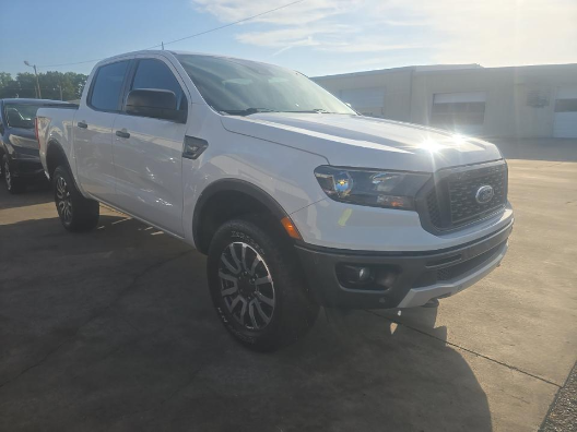 Used 2019 White Ford XLT image 2