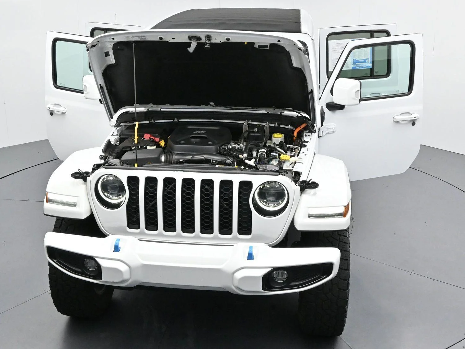 Used 2023 Bright White Clearcoat Jeep Sahara High Altitude image 44