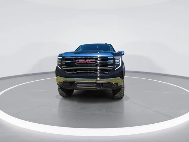 Used 2025 Silver GMC SLT image 3