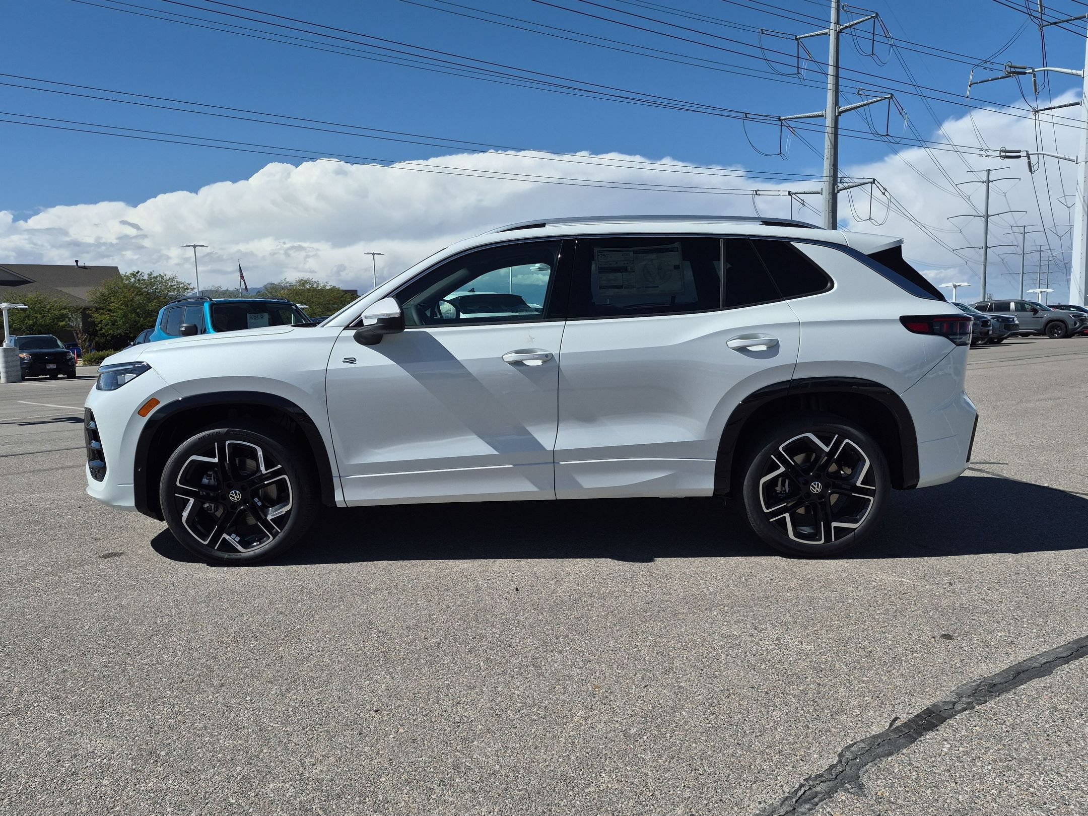 New 2026 Opal White Pearl Volkswagen SEL R-Line Turbo image 7