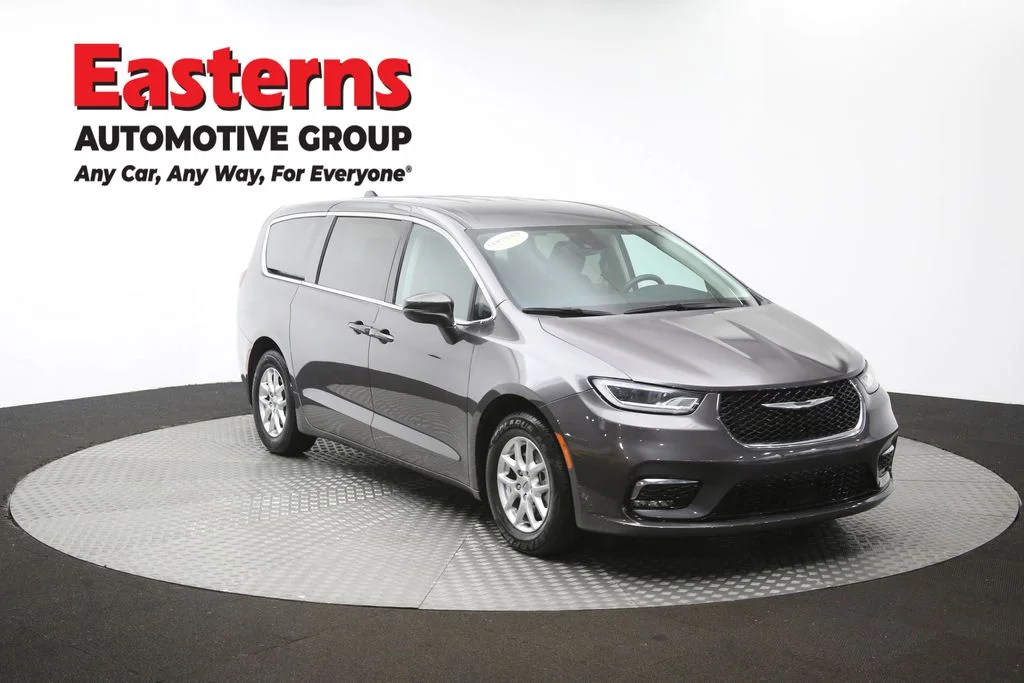 Used 2023 Gray Chrysler Touring L image 51