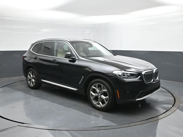 Used 2024 Black BMW sDrive30i image 26