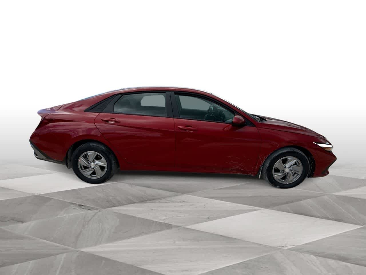 2025 Hyundai Elantra SE - Photo 9
