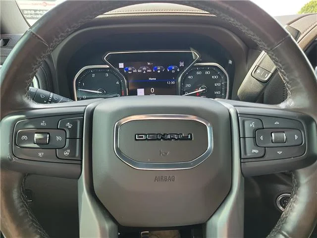 Used 2023 White Frost Tricoat GMC Denali 4x4 Crew Cab 6.75 ft. box 158.9 in. WB image 16