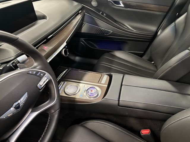 Used 2021 Black Genesis 2.5T image 11