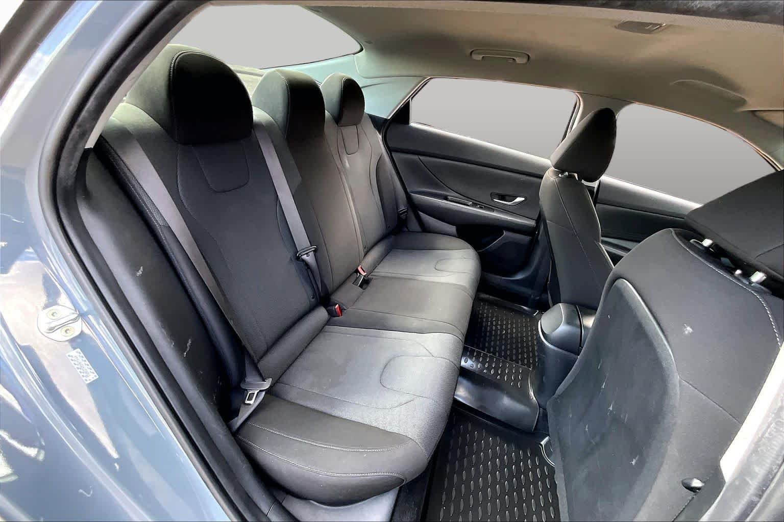 Used 2022 Electric Shadow Hyundai SE image 20