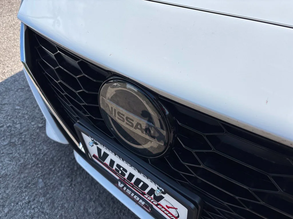 Used 2023 White Nissan SV image 9
