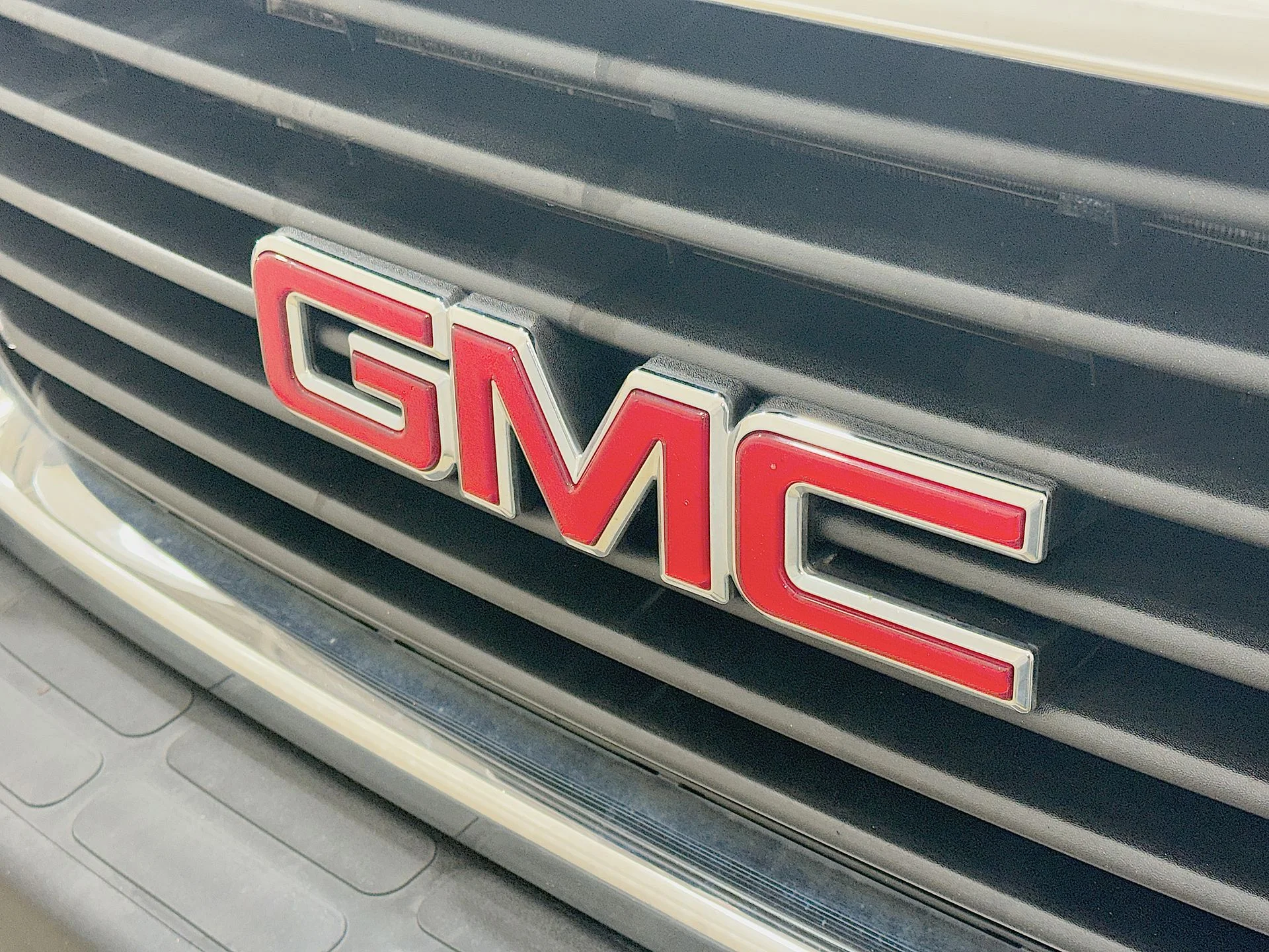 Used 2016 SUMMIT WHITE GMC Work Van image 25