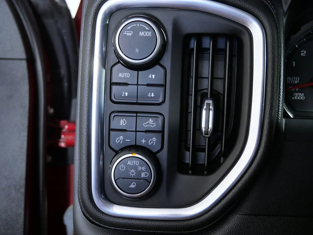 Used 2021 Red Chevrolet LTZ image 21