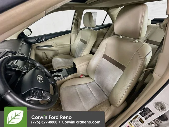 Used 2012 Super White Toyota XLE image 22
