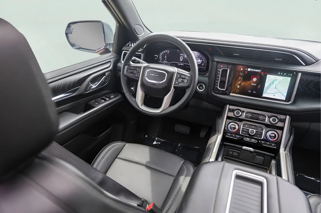 Used 2023 Sterling Metallic GMC Denali image 32