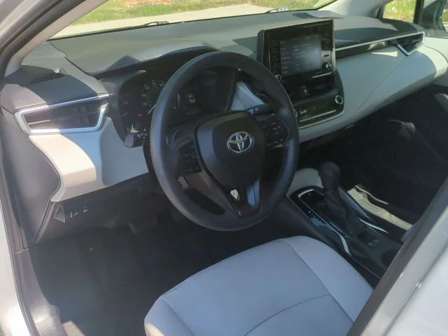 Used 2022 Silver Toyota L image 29
