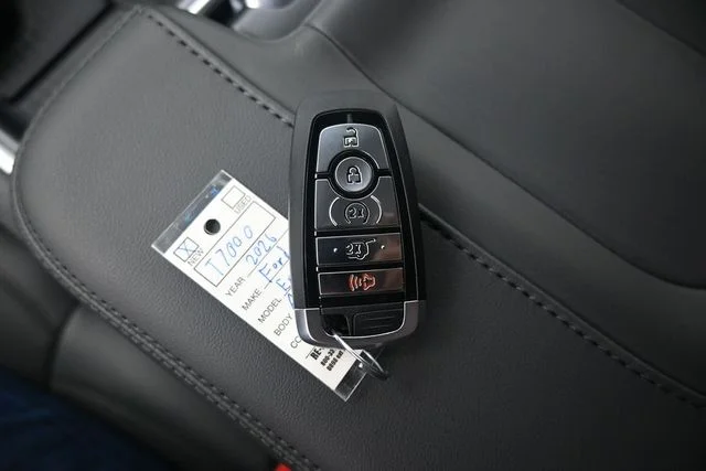 New 2026 Glacier Gray Metallic Tri-Coat Ford MAX Active image 19
