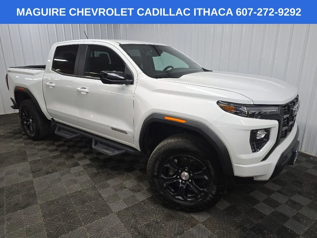 Used 2023 White GMC Elevation image 7