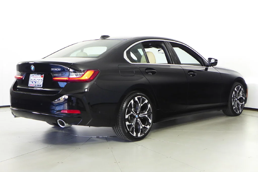 Used 2026 Black BMW 330i image 7