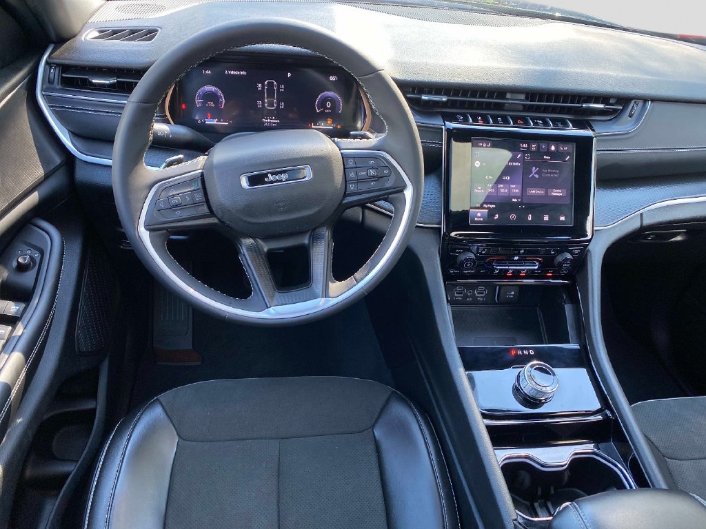Used 2023 Black Jeep Altitude image 14