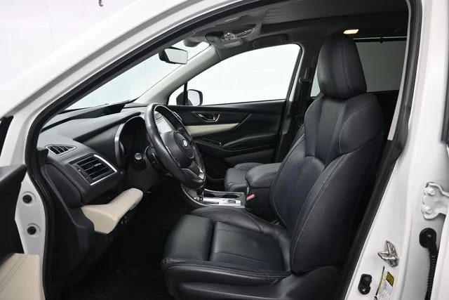 Used 2019 Crystal White Pea Subaru Limited image 9