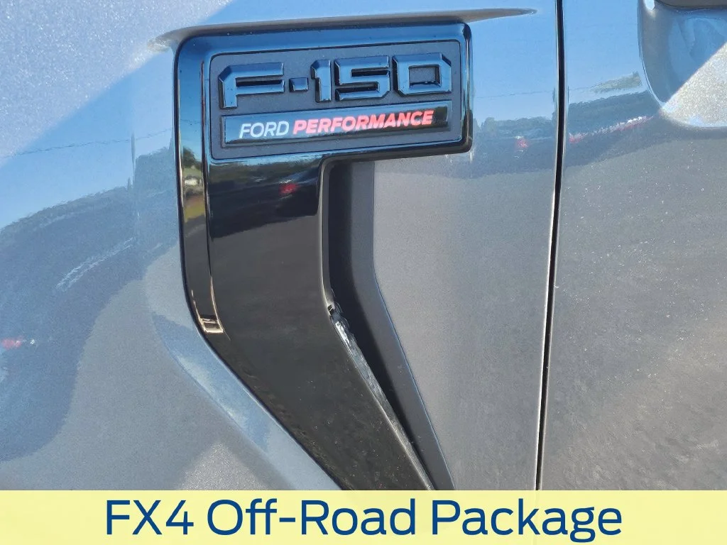 New 2026 Carbonized Gray Metallic Ford XLT image 25