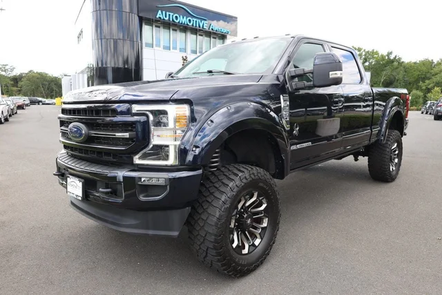 2021 Ford Super Duty F-250 SRW LARIAT 4WD Crew Cab 6.75' Box w/ SCA Black Widow Package