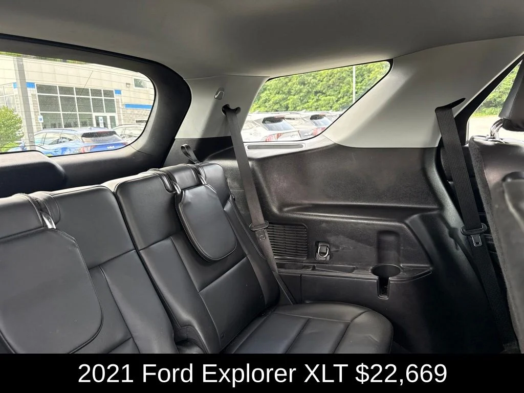Used 2021 Black Ford XLT image 23
