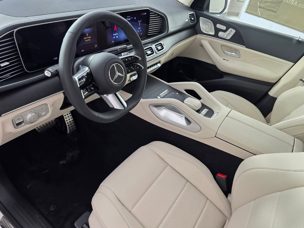 New 2026 Polar White Mercedes-Benz GLS 450 image 21