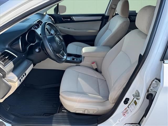 Used 2019 White Subaru 2.5i Premium image 5