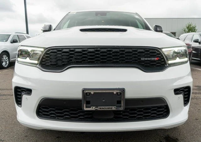 New 2026 White Knuckle Clear-Coat Exterior Paint Dodge GT Plus HEMI V8 image 3