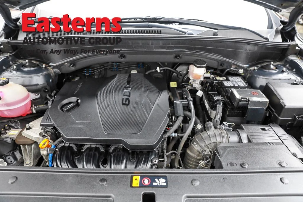 Used 2022 Gray Hyundai SEL image 7