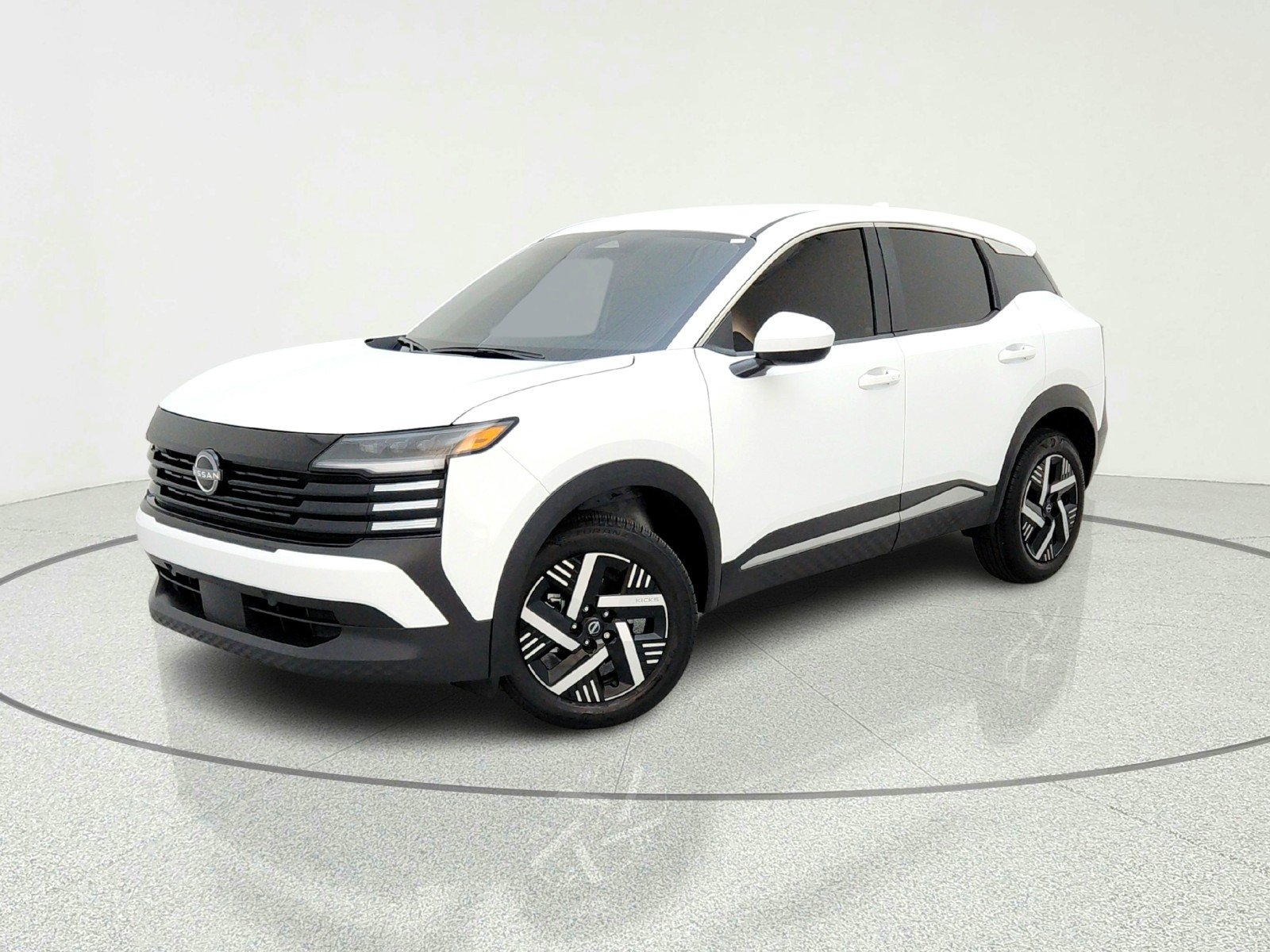 2025 Nissan Kicks 2.0 SV's photo
