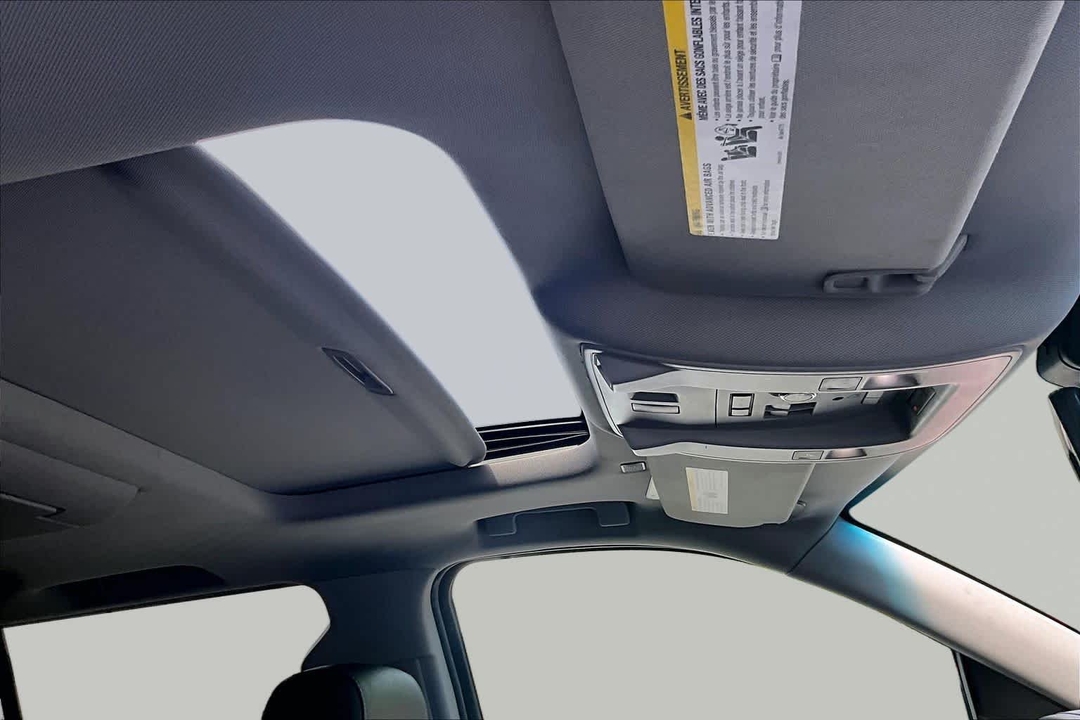 Used 2018 Satin Steel Metallic Chevrolet Premier image 13