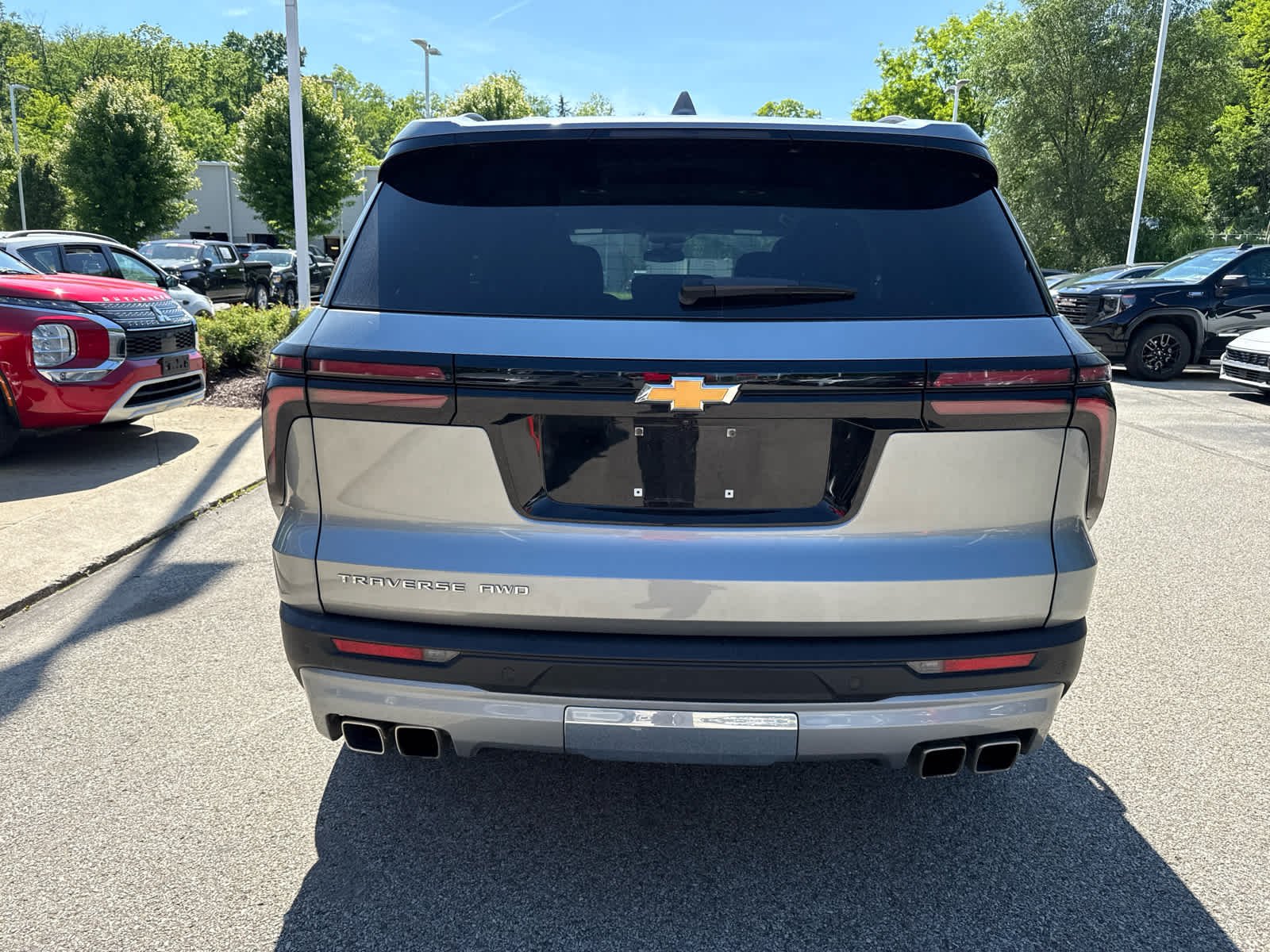 Used 2025 Sterling Gray Metallic Chevrolet LT image 17